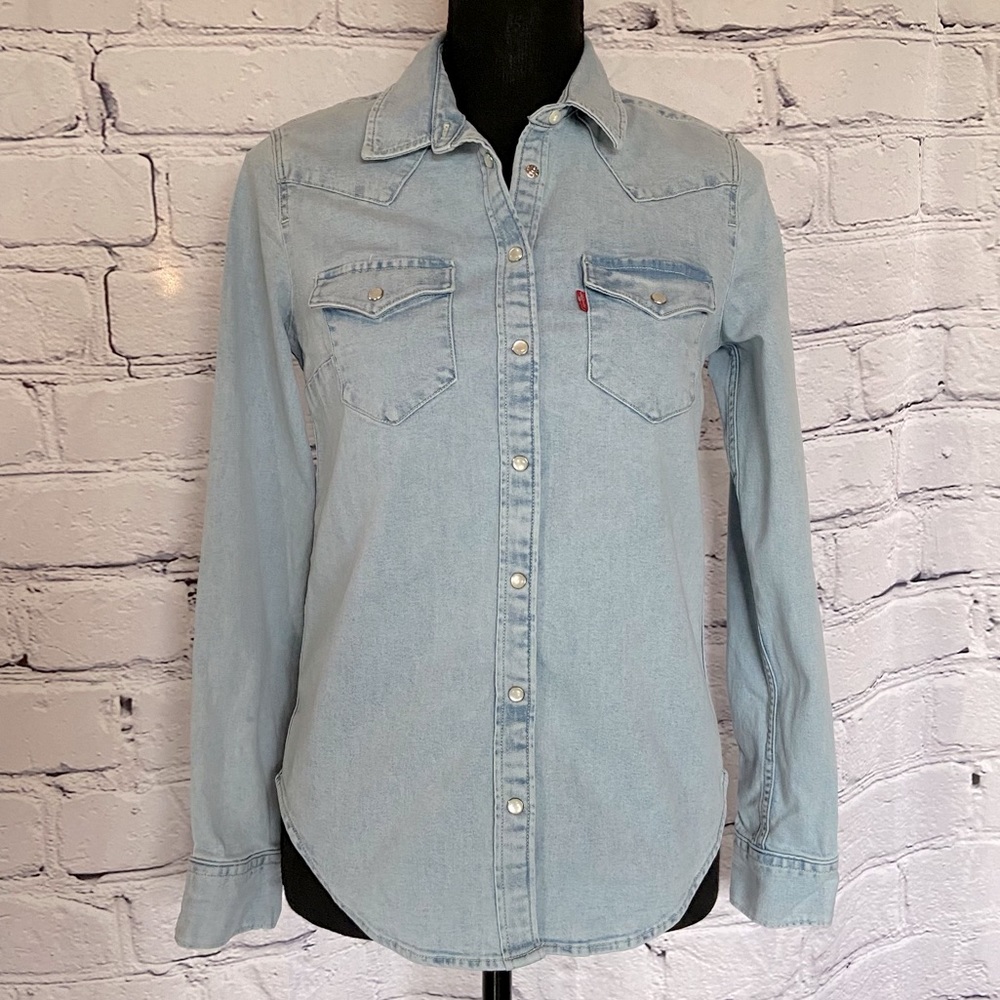 Levi’s Classic Fit Snap Button Denim Shirt
